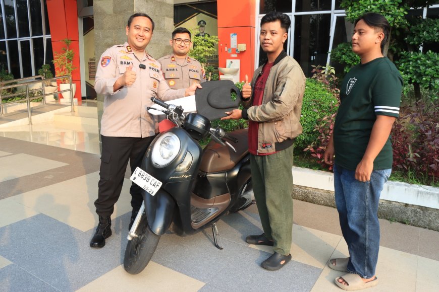 Polres Gresik Bantu Pulihkan Kerugian Korban Kejahatan Kendaraan