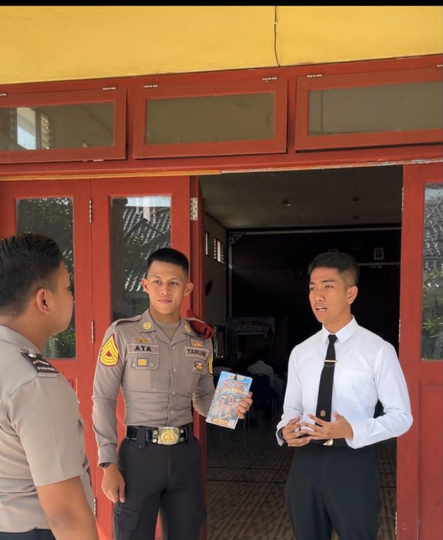 Polres Kediri Kota Libatkan Taruna Akpol Sosialisasikan Layanan 110